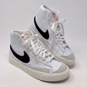 EUC Blazer Mid ‘77 Sneakers from Nike - Size 6.5